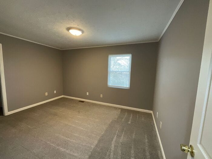 Building Photo - 1439 Springleaf Cir SE