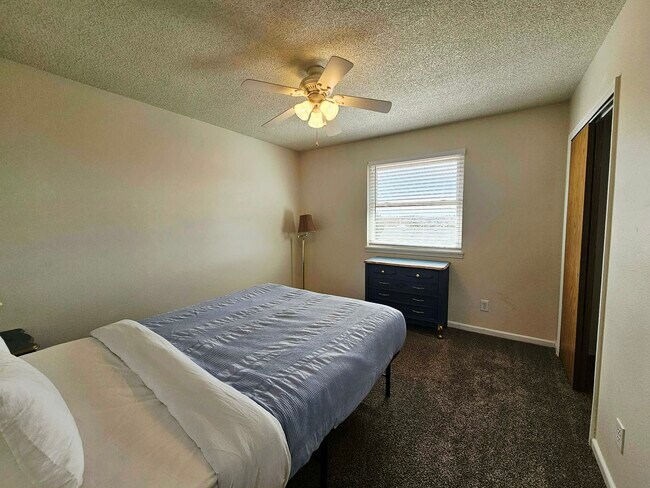 Building Photo - 7486 Liberty Bell Dr