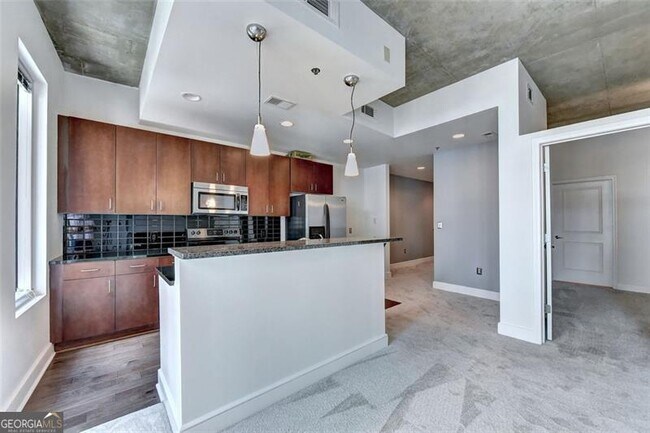 Building Photo - 44 Peachtree Pl NE