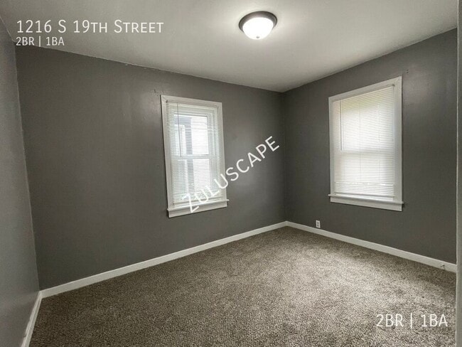 Building Photo - 1216 S 19th St