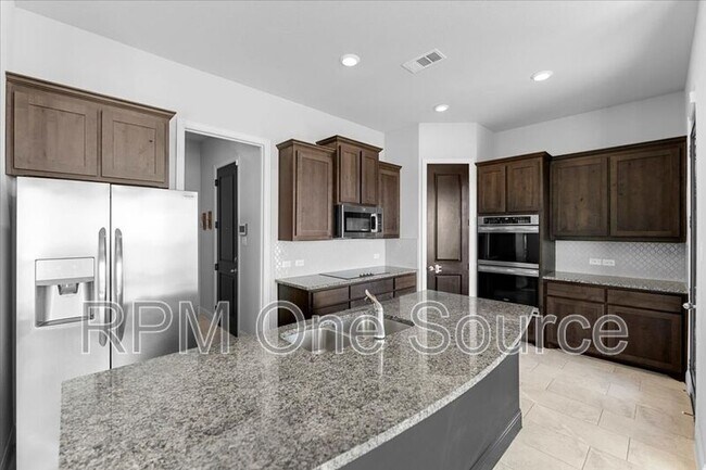 Building Photo - 6320 Starr Dr.