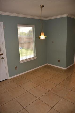Building Photo - 2502 Cattleman Dr