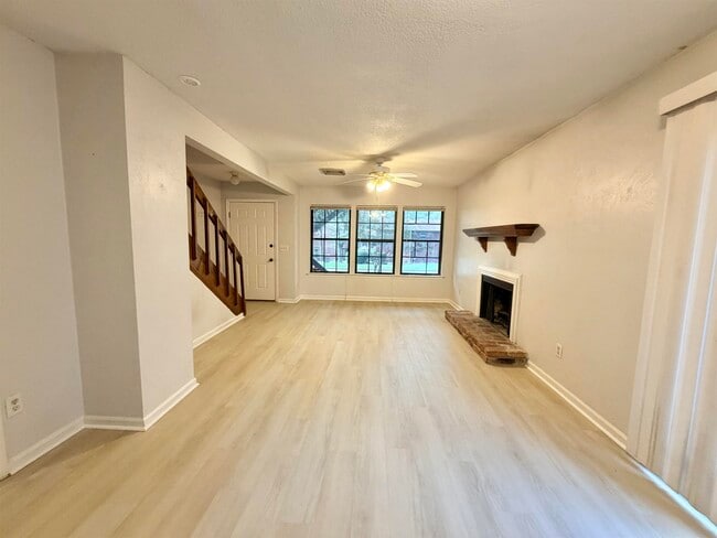 Building Photo - 782 Timberway Ct