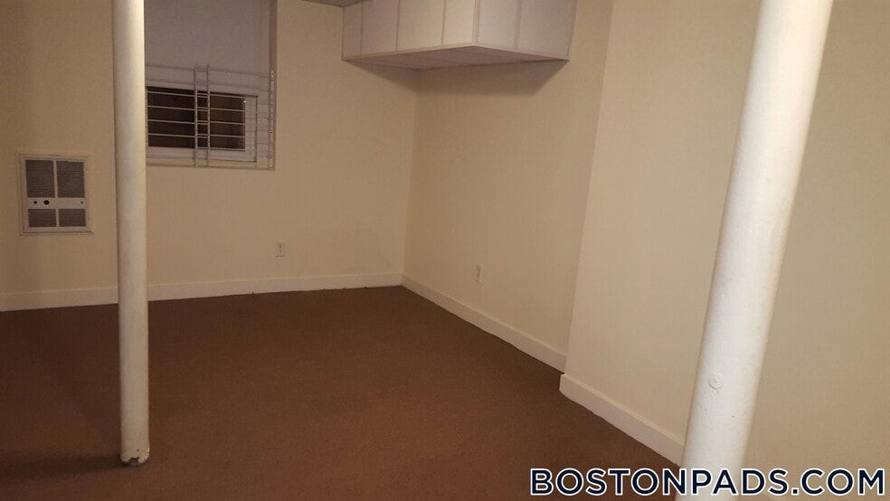 Building Photo - 1622 Massachusetts Ave