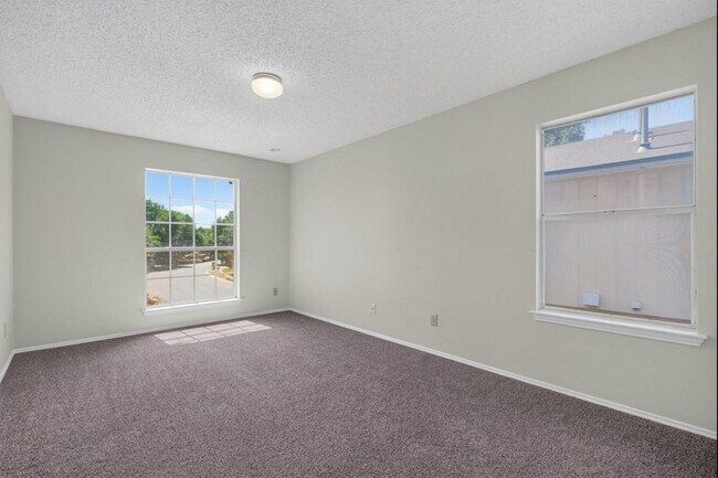 Building Photo - 1410 Green Terrace Dr