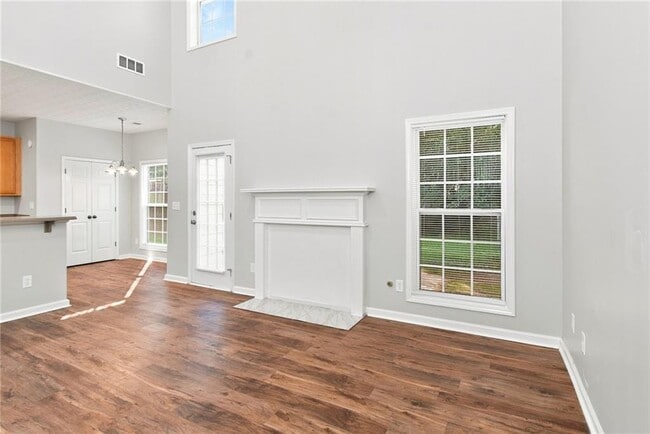 Building Photo - 632 Addison Way