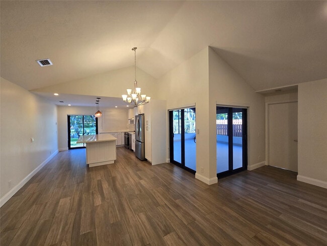 Building Photo - 2177 Montpeliar