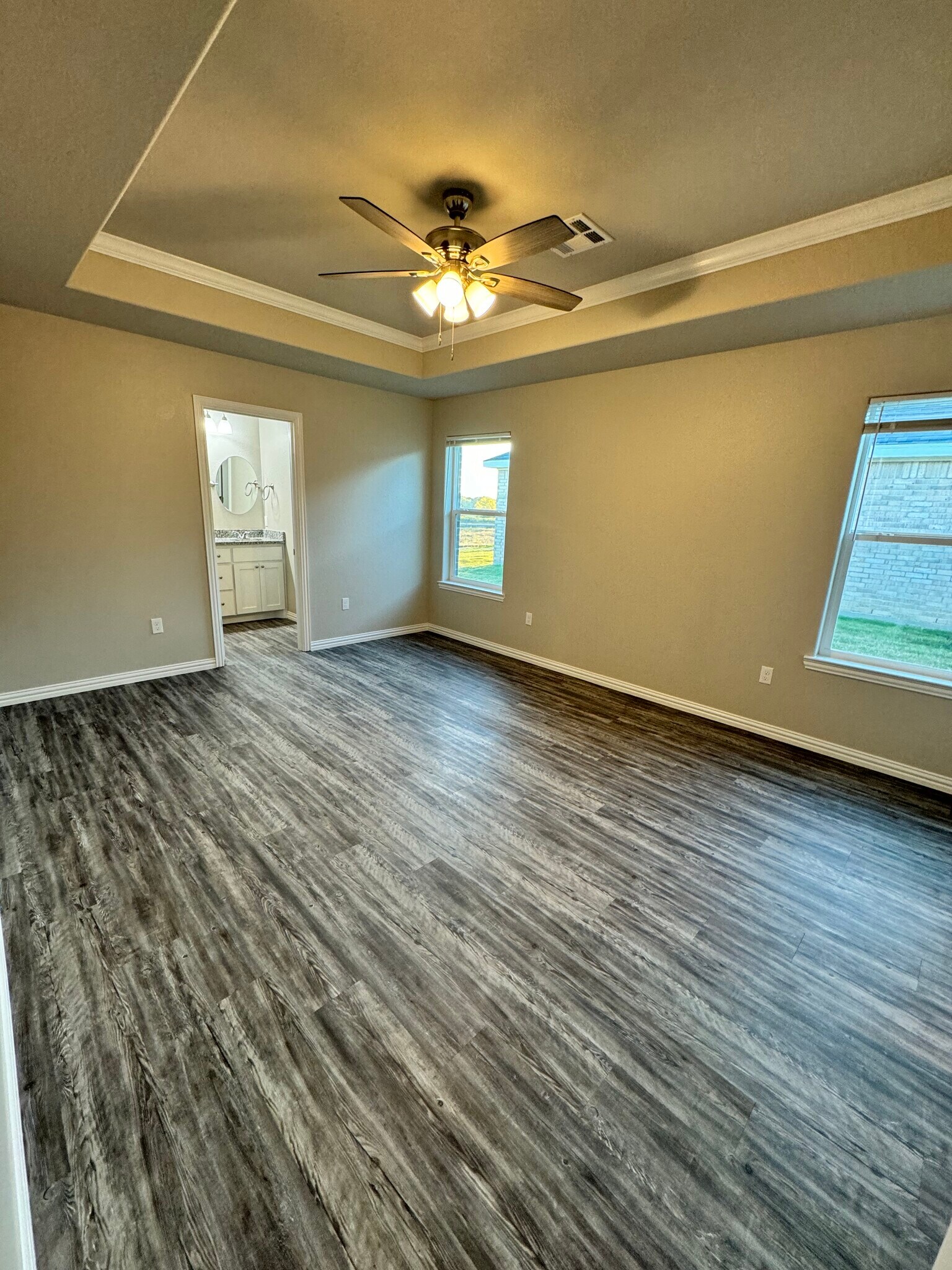 Main bedroom - attached barhroom - 3609 Gallant Fox Ave