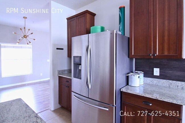Building Photo - 11129 Creek Haven Dr