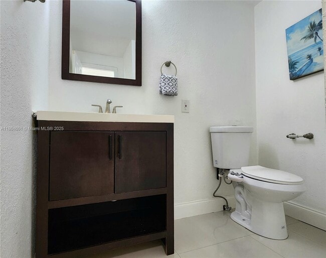 Building Photo - 3505 S Ocean Dr