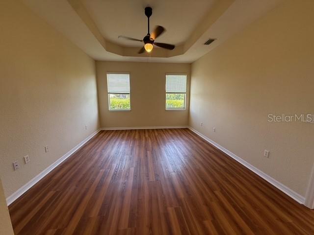 Building Photo - 1823 Scarlett Ave