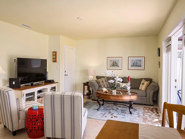 Building Photo - Stunning 2/1 available now at Waterside at Coqunia Key!