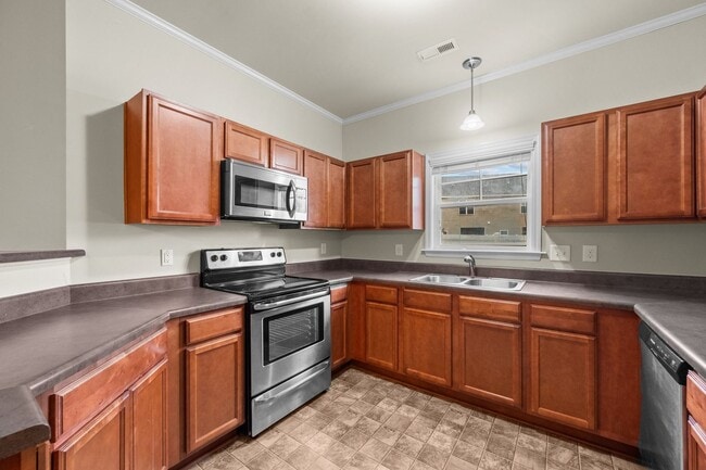Building Photo - Welcome to Carolina Forest!