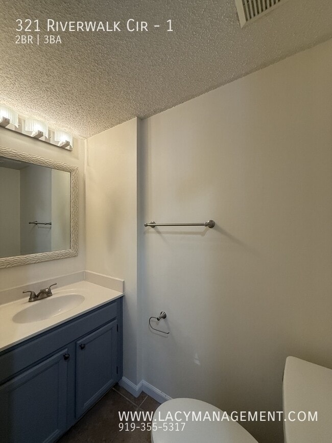 Building Photo - 321 Riverwalk Cir