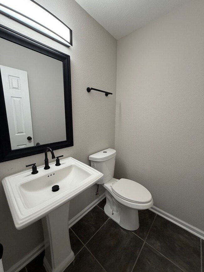 Building Photo - Beautifully Renovated 5-Bedroom Home in Highly Desired Steele Creek!