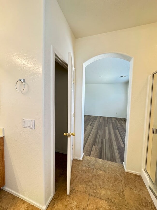 Building Photo - Queen Creek 4 bed 2.5 bath For rent