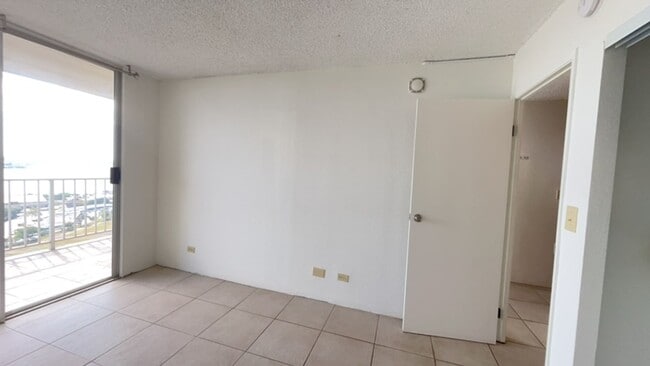 Building Photo - CONVENIENTLY LOCATED 1 BEDROOM / 1 BATH APARTMENT AVAILABLE NOW!