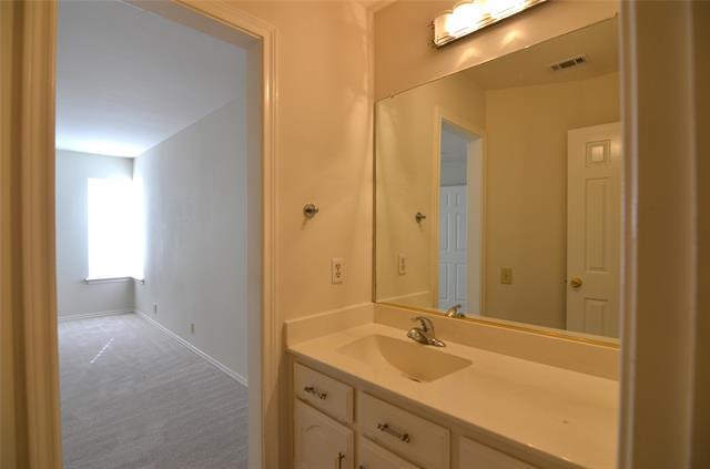 Building Photo - 7000 Ivory Ct