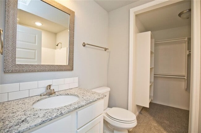 Building Photo - 1287 N Sicily Ln