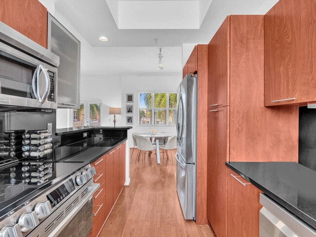 Building Photo - 2329 Vintage Dr