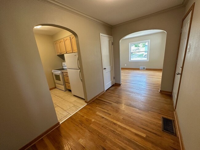 Building Photo - 1430 Staub Ct NE