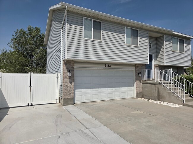 Building Photo - 3152 Marcrest Dr