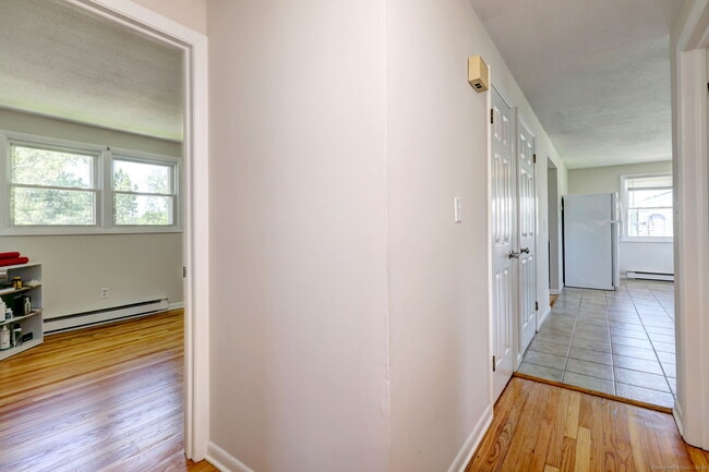 Building Photo - 23 Gilbert Ln
