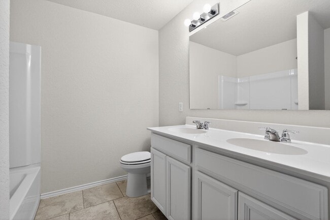 Building Photo - 4 Weeks Free!!! Beautiful 3 Bedroom Home in New Braunfels – Spacious Layout & Prime Location!