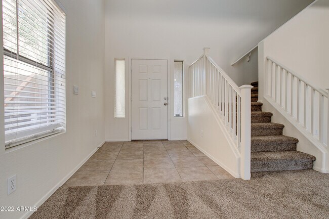 Building Photo - 9928 W Chipman Rd