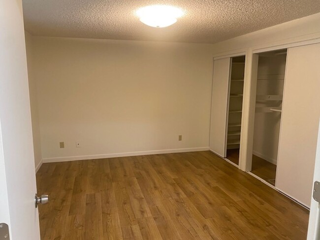 Building Photo - $300.00 OFF 1ST MONTH'S RENT - East Medfor...