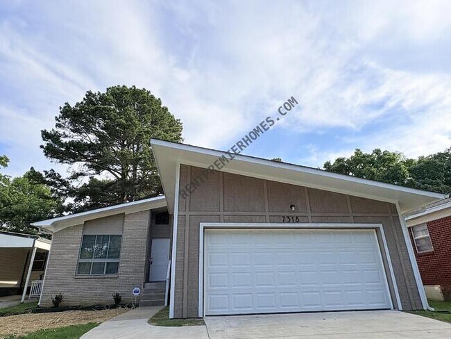 Building Photo - 7318 L St