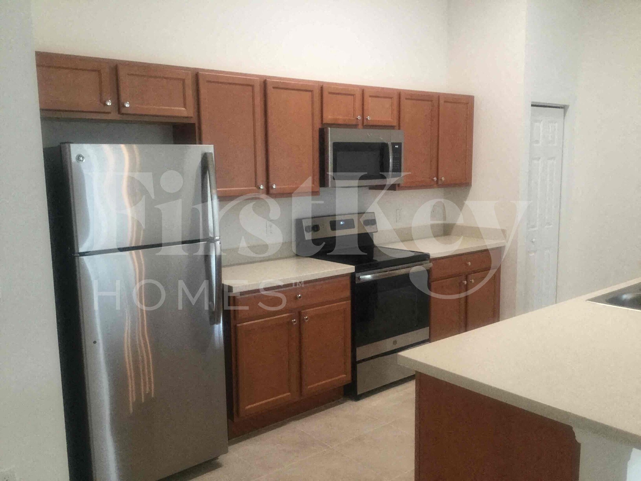 Building Photo - 146 SW Milburn Cir