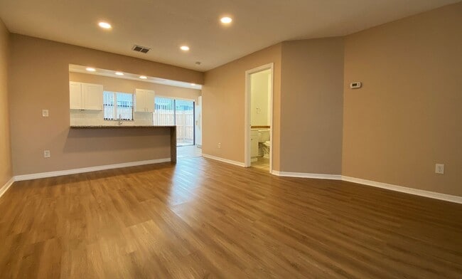 Primary Photo - Modern Comfort Meets Convenience: Your 2-B...