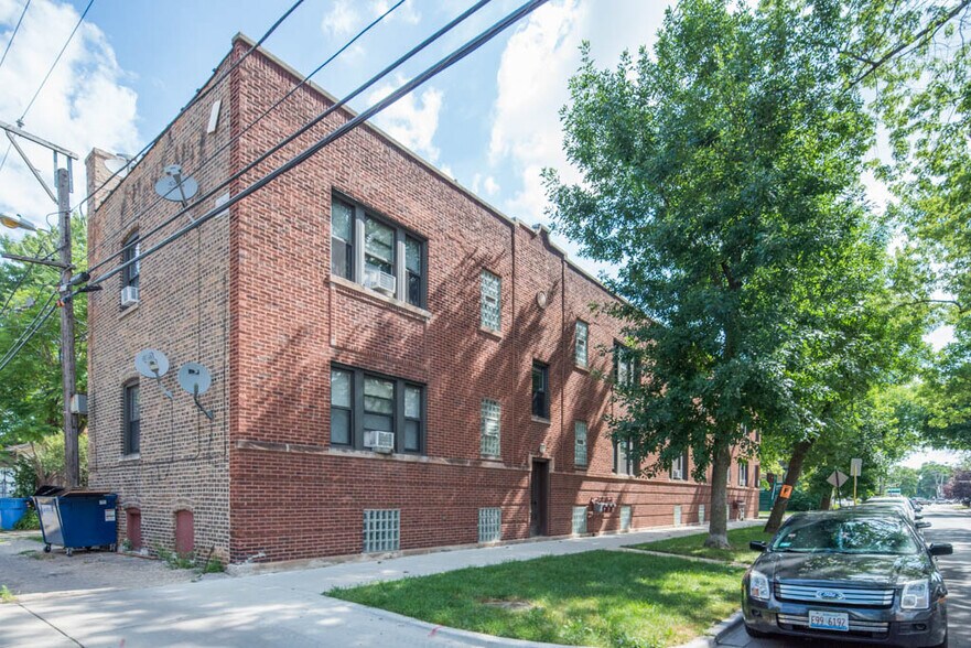 Primary Photo - 3506 W Grace St