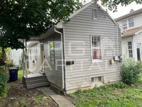 Building Photo - 228 8th St