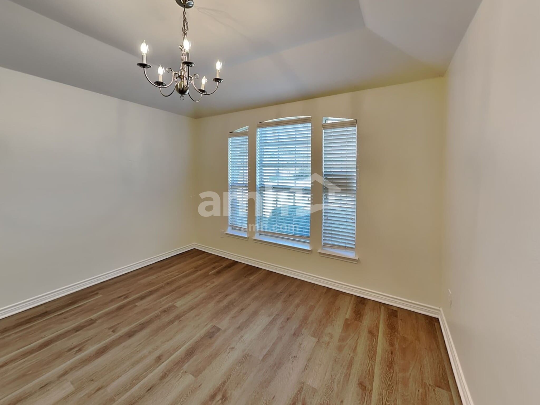 Building Photo - 429 Brookhollow Ln