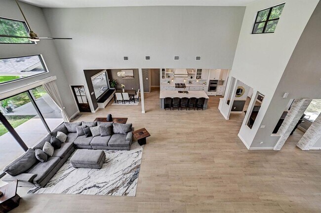Building Photo - 26511 Meadow Ln