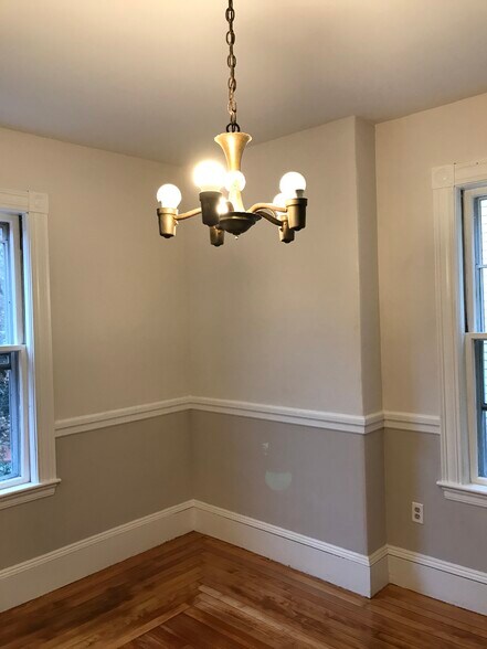 Primary Photo - 35 Boylston St