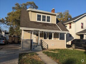 Building Photo - Remodeled house with first floor bedroom