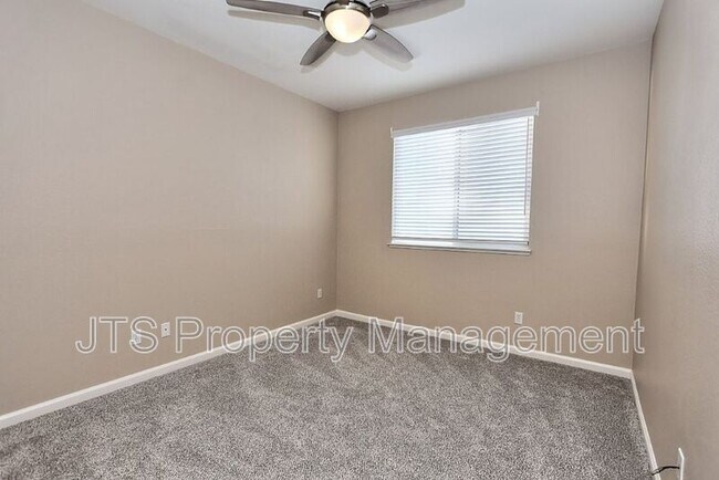 Building Photo - 2040 San Esteban Cir