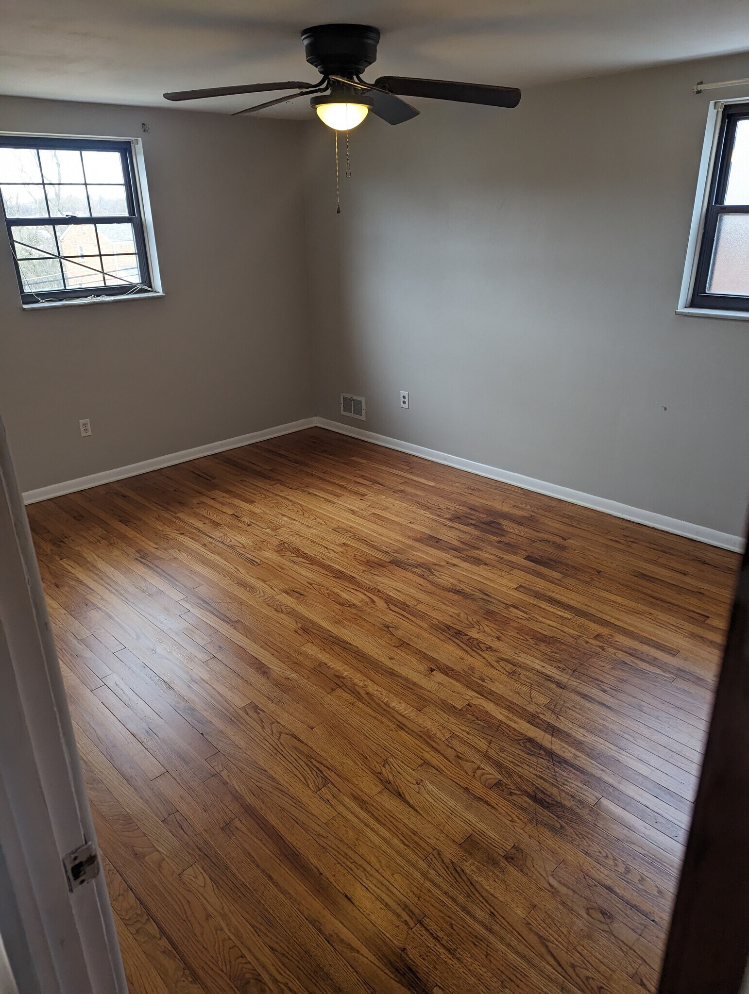 Main Bedroom - 2557 Allender Avenue