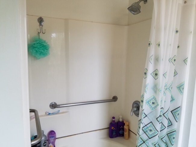 Building Photo - Clay Hill Properties, LP