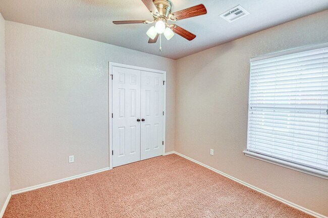 Building Photo - Beautiful three bedroom home with in-ground storm shelter!