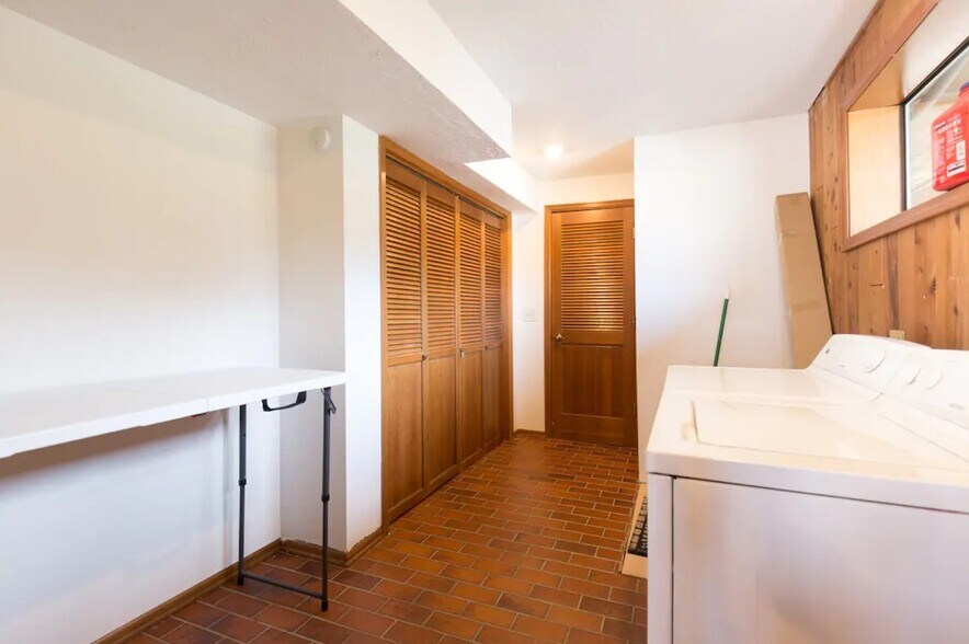 Building Photo - 3923 Diamond Point Rd