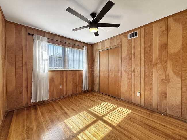 Building Photo - 4517 S Hesperides St