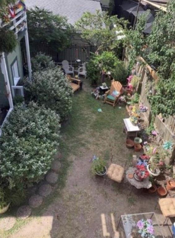 Building Photo - 318 Hyde Park Blvd