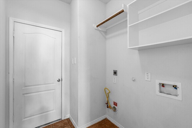 Building Photo - 15917 Tug Ct