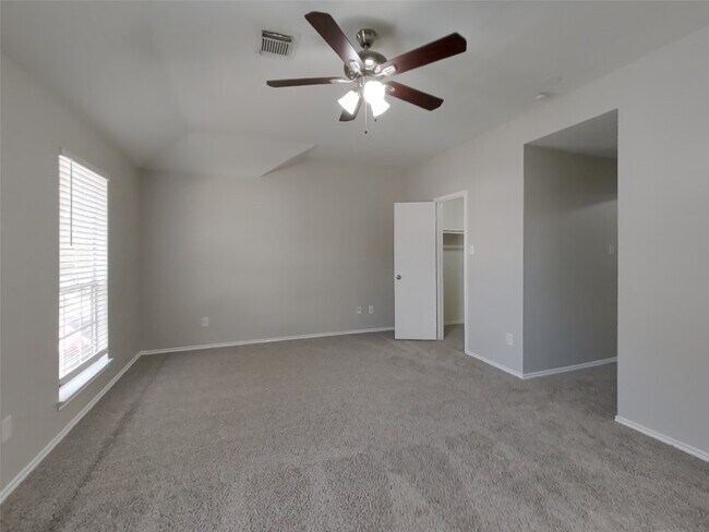 Building Photo - 3703 Bent Springs Ln