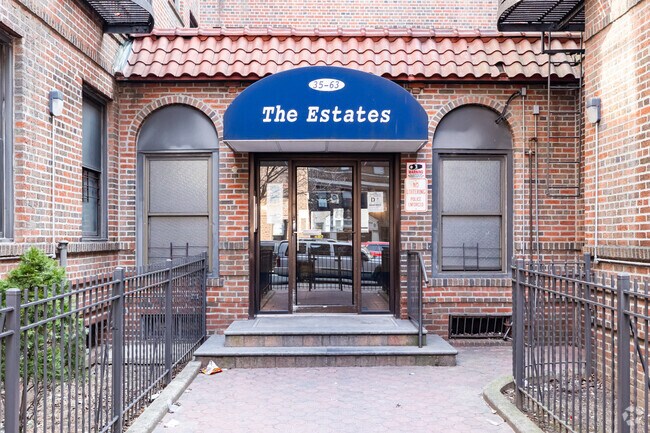 Entrance - The Estates