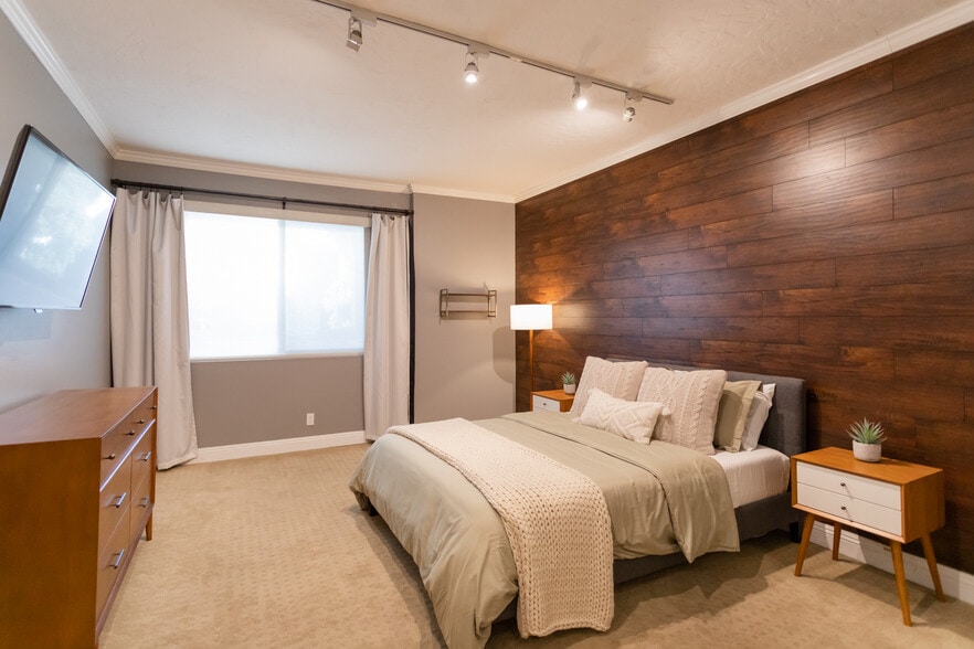 Building Photo - 3217 Columbia St